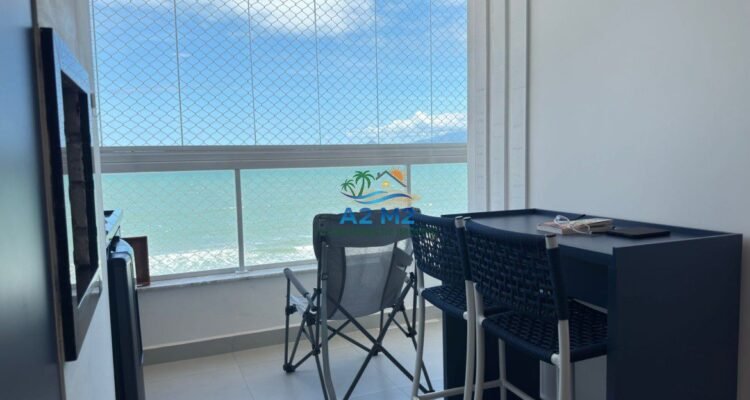 Vende-se Apto Frente para o Mar – 03 Dormitórios sendo 01 Suíte com 02 vagas