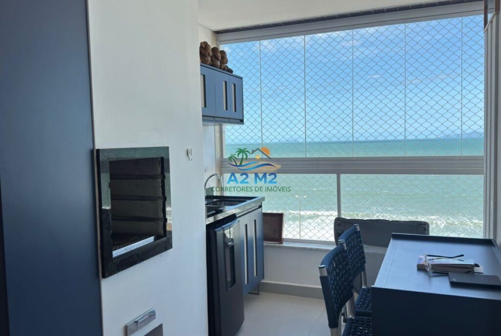Vende-se Apto Frente para o Mar – 03 Dormitórios sendo 01 Suíte com 02 vagas