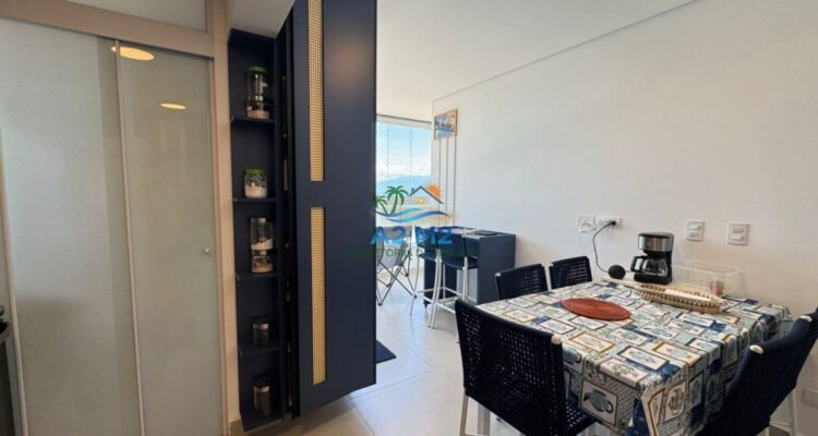 Vende-se Apto Frente para o Mar – 03 Dormitórios sendo 01 Suíte com 02 vagas