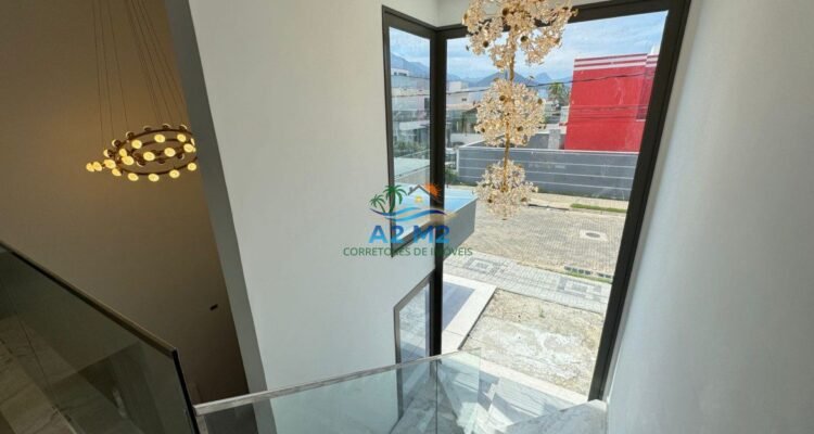 Casa de Alto Padrão em Condomínio Fechado no Massaguaçu – Caraguatatuba | A2M2 Imóveis