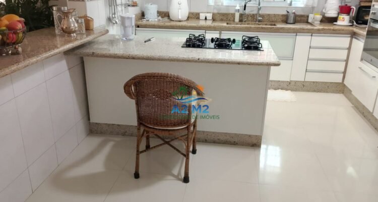 Casa de Alto Padrão a Venda no Indaiá – Requinte, sofisticação, conforto e o privilégio de estar a 02 quadras da praia