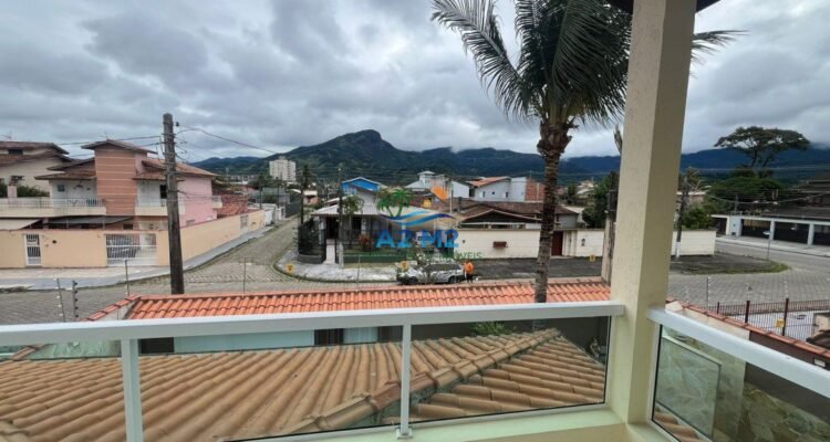 Casa de Alto Padrão a Venda no Indaiá – Requinte, sofisticação, conforto e o privilégio de estar a 02 quadras da praia