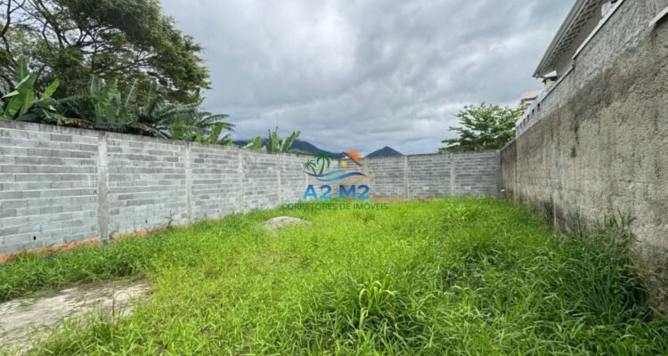 Terreno com 286 m² – Murado e Aterrado a Apenas 70 Metros da Praia – Massaguaçu / Caraguatatub