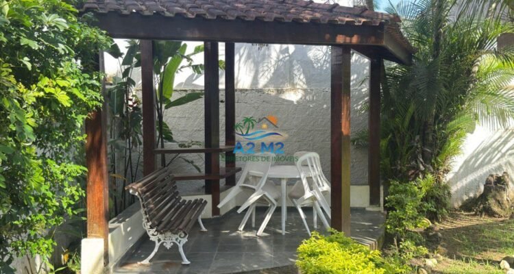 Casa em Condomínio Fechado – A 200m da Praia de Massaguaçu – 01 Dormitório