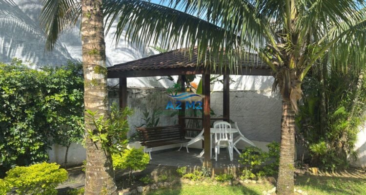 Casa em Condomínio Fechado – A 200m da Praia de Massaguaçu – 01 Dormitório