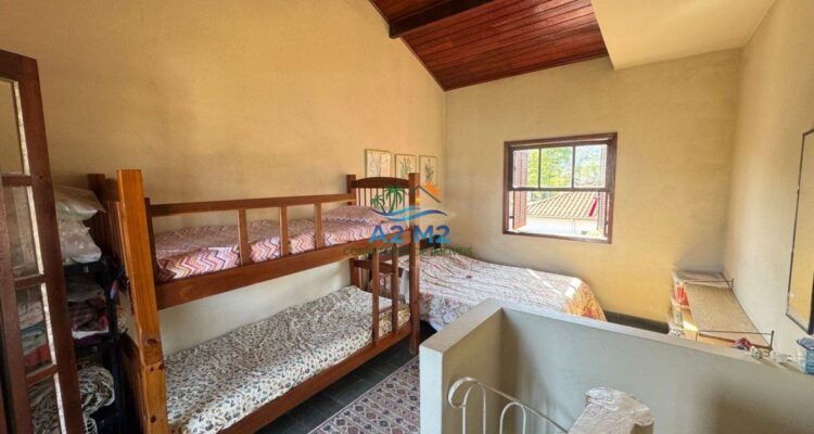 Casa em Condomínio Fechado – A 200m da Praia de Massaguaçu – 01 Dormitório