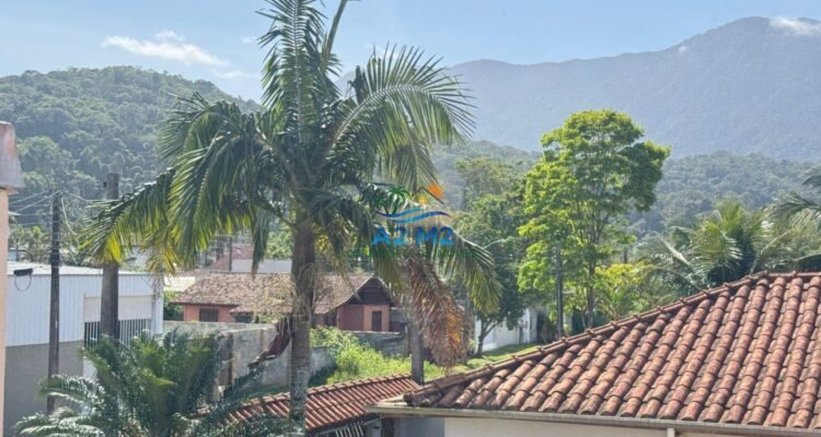 Casa em Condomínio Fechado – A 200m da Praia de Massaguaçu – 01 Dormitório