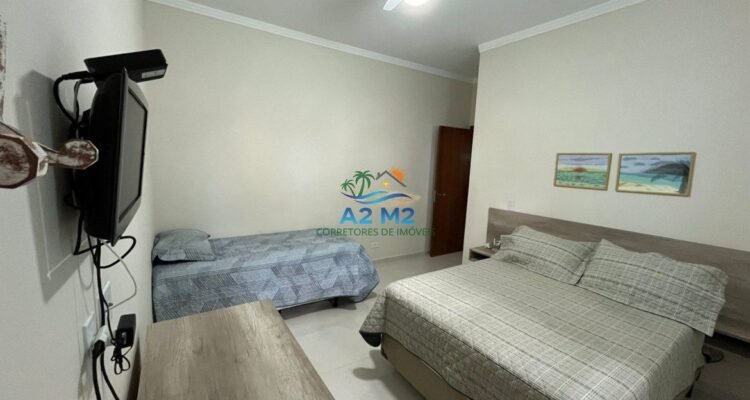 Excelente Casa Térrea com 03 dormitórios com Piscina e Área Gourmet com Churrasqueira – A 500m da Praia de Massaguaçu!