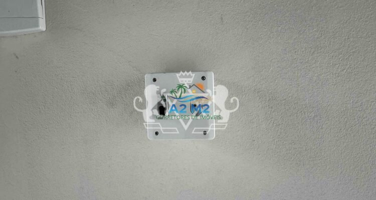 Excelente Casa Térrea com 170m² de área útil – 03 dormitórios sendo 02 suíte – Próximo a Praia