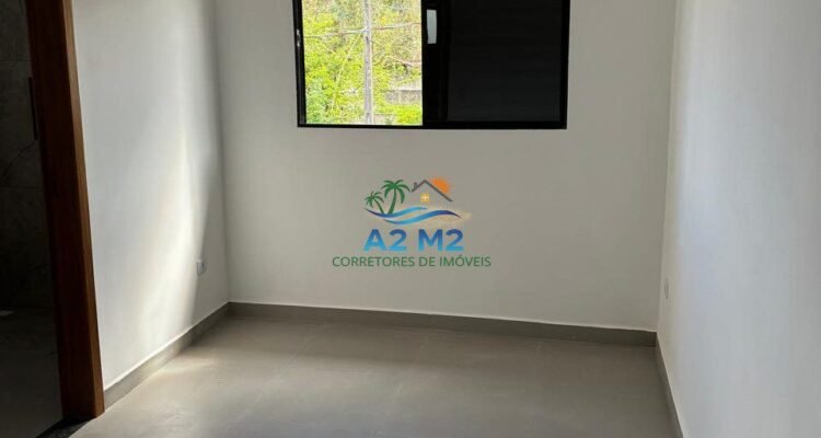 Sobrado novo com 2 suites na praia da Massaguaçu em Caraguatatuba