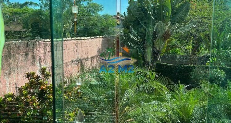Casa de Praia – Jardim Capricórnio | Caraguatatuba – Com 3 quartos, 3 suítes, 3 salas amplas, 4 vagas de garagem
