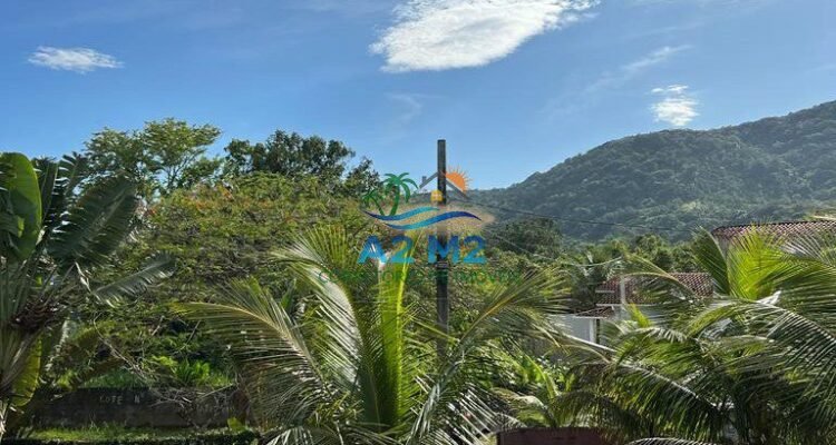 Casa de Praia – Jardim Capricórnio | Caraguatatuba – Com 3 quartos, 3 suítes, 3 salas amplas, 4 vagas de garagem