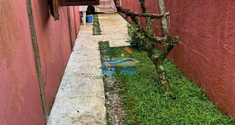 Casa de Praia – Jardim Capricórnio | Caraguatatuba – Com 3 quartos, 3 suítes, 3 salas amplas, 4 vagas de garagem