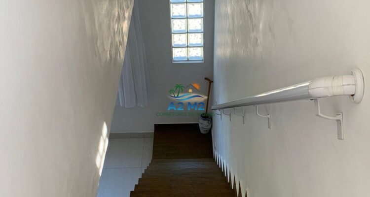 Sobrado a Venda a 300 metros da praia de Massaguaçu