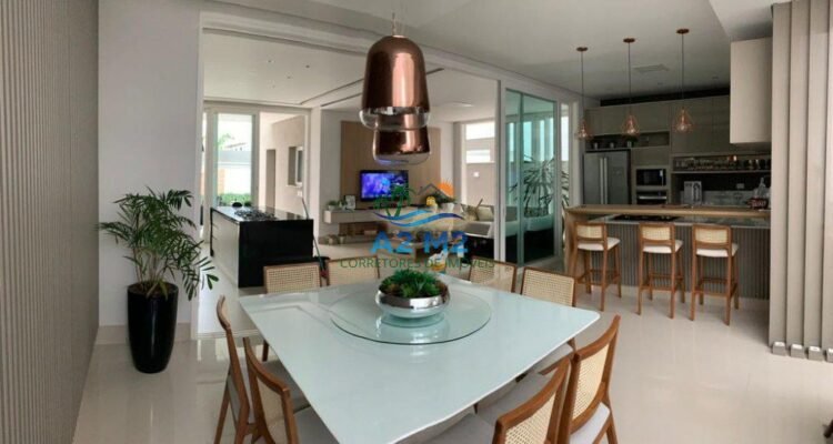 Casa de alto padrão para locação no Condomínio Costa Nova – Frente ao mar, Massaguaçu, Caraguatatuba