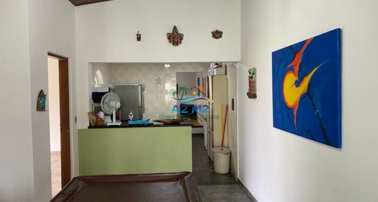 Casa espaçosa com 3 quartos, 2 salas, 2 banheiros, 6 vagas – Caraguatatuba