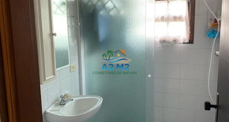 Casa espaçosa com 3 quartos, 2 salas, 2 banheiros, 6 vagas – Caraguatatuba