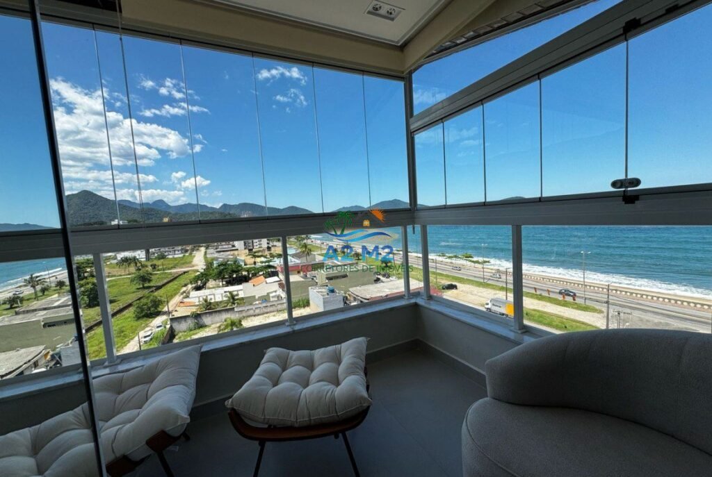 Apartamento Vista Mar , Mobiliado 3 dor. sendo 1 suite , varanda gourmet , na praia da Massaguaçu em Caraguatatuba