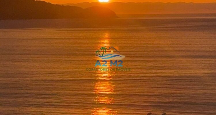 Apartamento Vista Mar , Mobiliado 3 dor. sendo 1 suite , varanda gourmet , na praia da Massaguaçu em Caraguatatuba