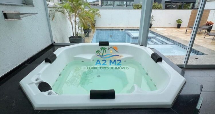 Casa de alto padrão para locação definitiva – 4 suítes – Condomínio Costa Nova, frente ao mar, Massaguaçu, Caraguatatuba