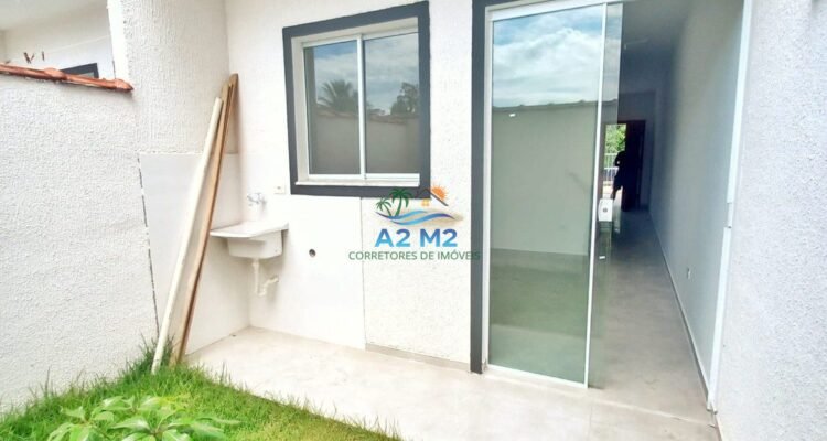 Sobrado novo – 2 suítes – Aprox. 800 m da praia da Massaguaçu – Caraguatatuba (SP)