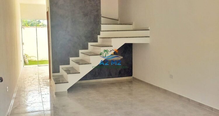 Sobrado novo – 2 suítes – Aprox. 800 m da praia da Massaguaçu – Caraguatatuba (SP)