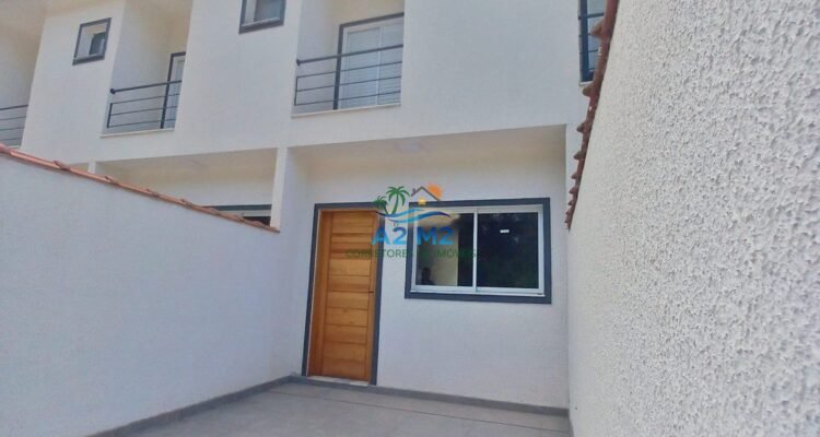 Sobrado novo – 2 suítes – Aprox. 800 m da praia da Massaguaçu – Caraguatatuba (SP)