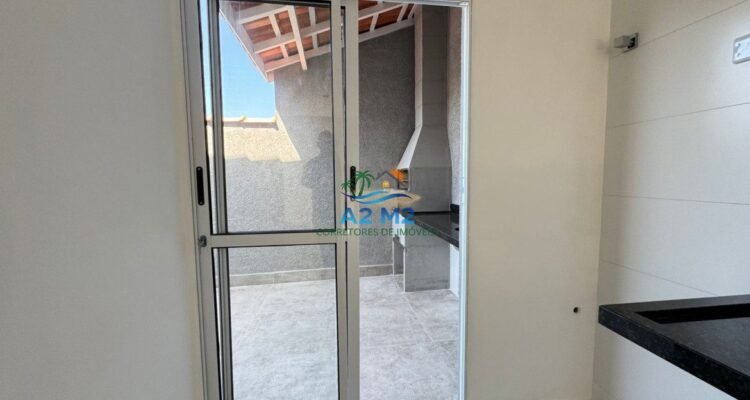 Excelente Oportunidade em Massaguaçu – Casa Térrea a venda – 2 dormitórios sendo 01 suíte – Apenas 300 metros da Praia