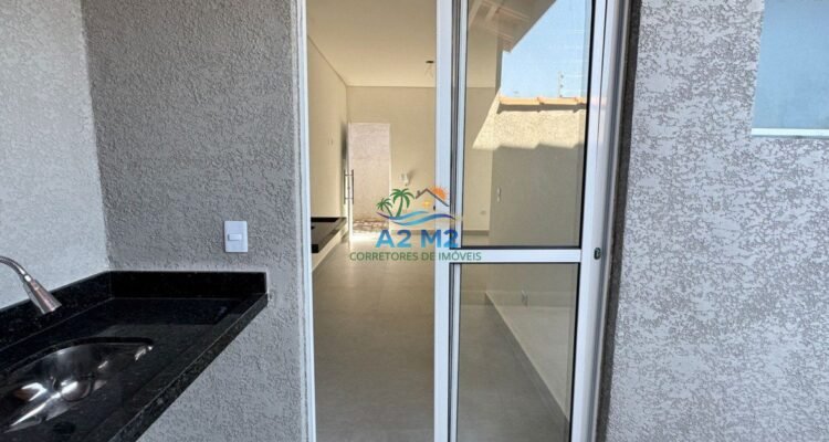 Excelente Oportunidade em Massaguaçu – Casa Térrea a venda – 2 dormitórios sendo 01 suíte – Apenas 300 metros da Praia