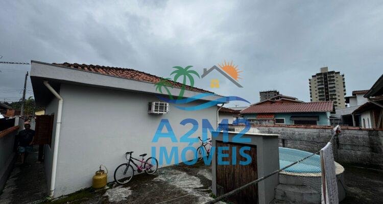 Casa para Locação – 300 metros da Praia Massaguaçu
