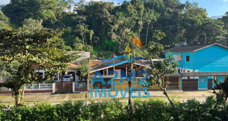 Apto em Condomínio Frente ao Mar – 02 Dorms – Lazer Completo