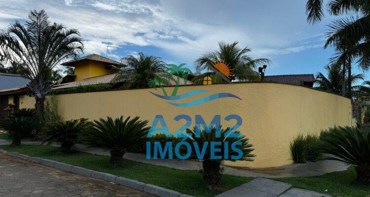 Oportunidade – Casa Maravilhosa em Lote de Esquina – 300 metros da Praia de Massaguaçu