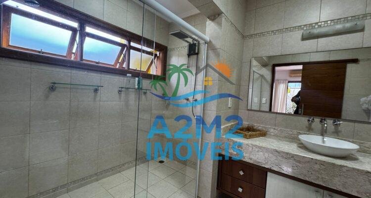 Oportunidade – Casa Maravilhosa em Lote de Esquina – 300 metros da Praia de Massaguaçu