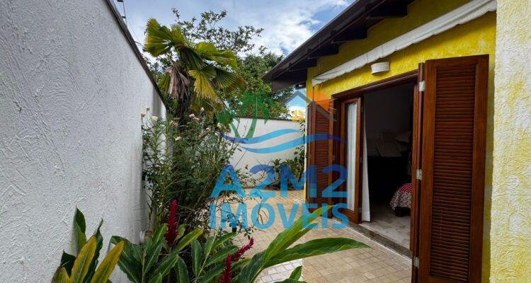 Oportunidade – Casa Maravilhosa em Lote de Esquina – 300 metros da Praia de Massaguaçu
