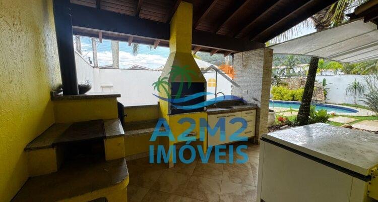 Oportunidade – Casa Maravilhosa em Lote de Esquina – 300 metros da Praia de Massaguaçu