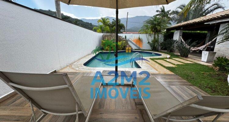 Oportunidade – Casa Maravilhosa em Lote de Esquina – 300 metros da Praia de Massaguaçu