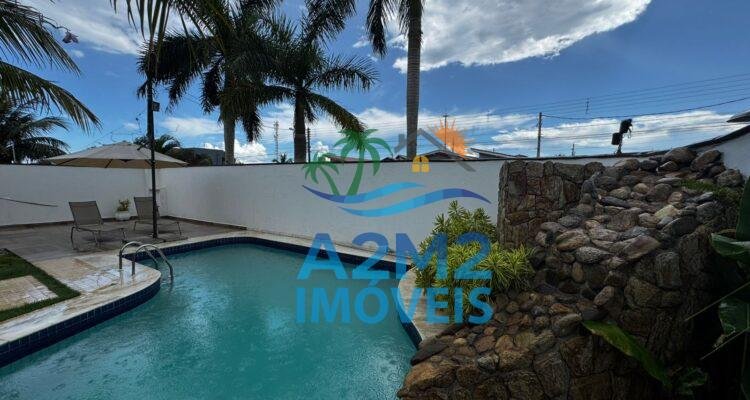 Oportunidade – Casa Maravilhosa em Lote de Esquina – 300 metros da Praia de Massaguaçu