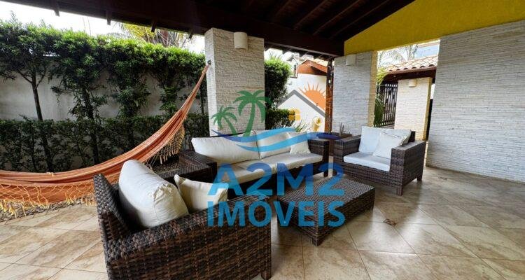 Oportunidade – Casa Maravilhosa em Lote de Esquina – 300 metros da Praia de Massaguaçu