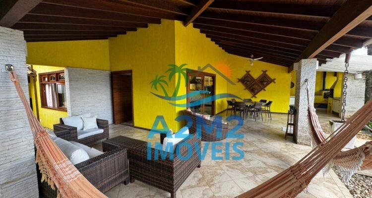 Oportunidade – Casa Maravilhosa em Lote de Esquina – 300 metros da Praia de Massaguaçu