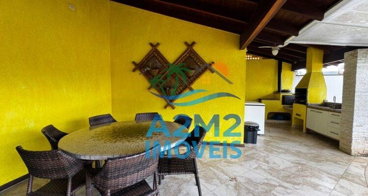 Oportunidade – Casa Maravilhosa em Lote de Esquina – 300 metros da Praia de Massaguaçu