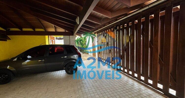 Oportunidade – Casa Maravilhosa em Lote de Esquina – 300 metros da Praia de Massaguaçu