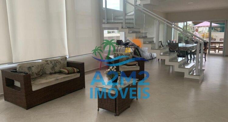 Casa de condomínio com 4 dormitorios sendo 2 suítes com 4 banheiros