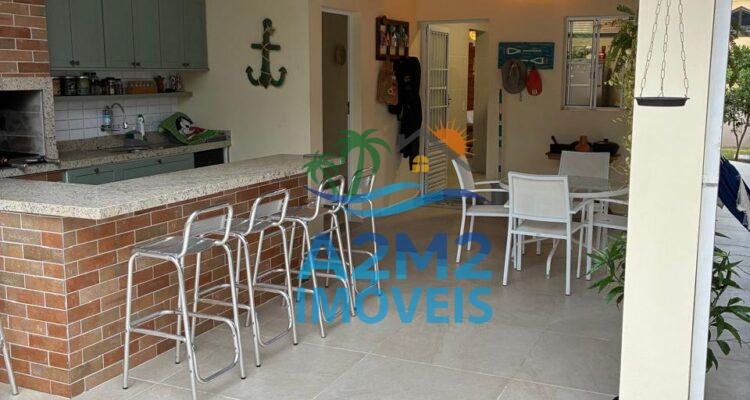 Casa em condomínio 2 dorm. sendo 1 suite sala dois ambientes – em Caraguatatuba