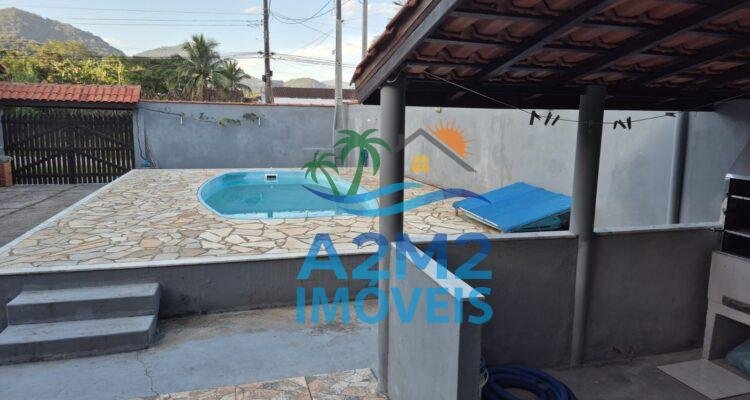 Casa 2 dormitórios na praia da Massaguaçu em Caraguatatuba
