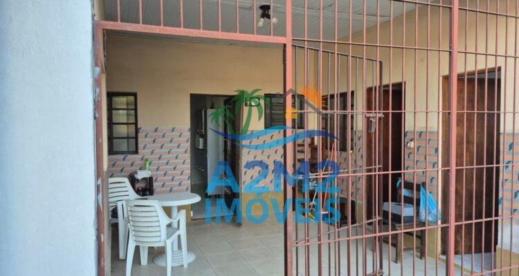 Casa 2 dormitórios na praia da Massaguaçu em Caraguatatuba