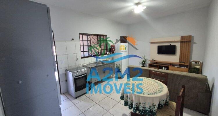 Casa 2 dormitórios na praia da Massaguaçu em Caraguatatuba