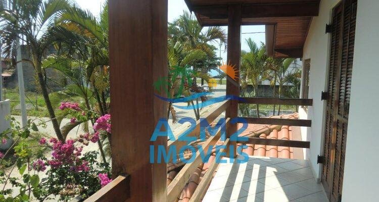 Casa 3 dormitórios, 1 suite próximo a praia da Massaguaçu