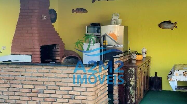 Casa de 3 dormitórios no portal patrimônio na praia da Massaguaçu