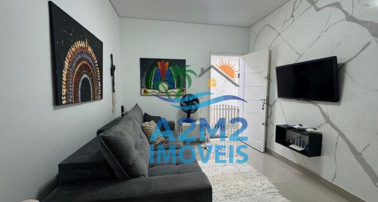 Casa 02 Dormitórios a 800 metros da Praia de Massaguaçu