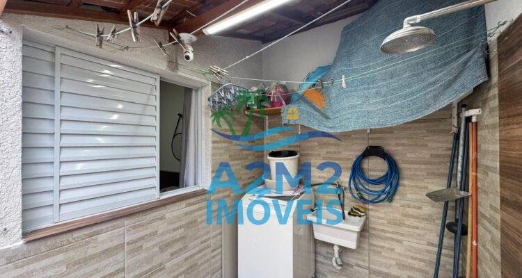 Casa 02 Dormitórios a 800 metros da Praia de Massaguaçu